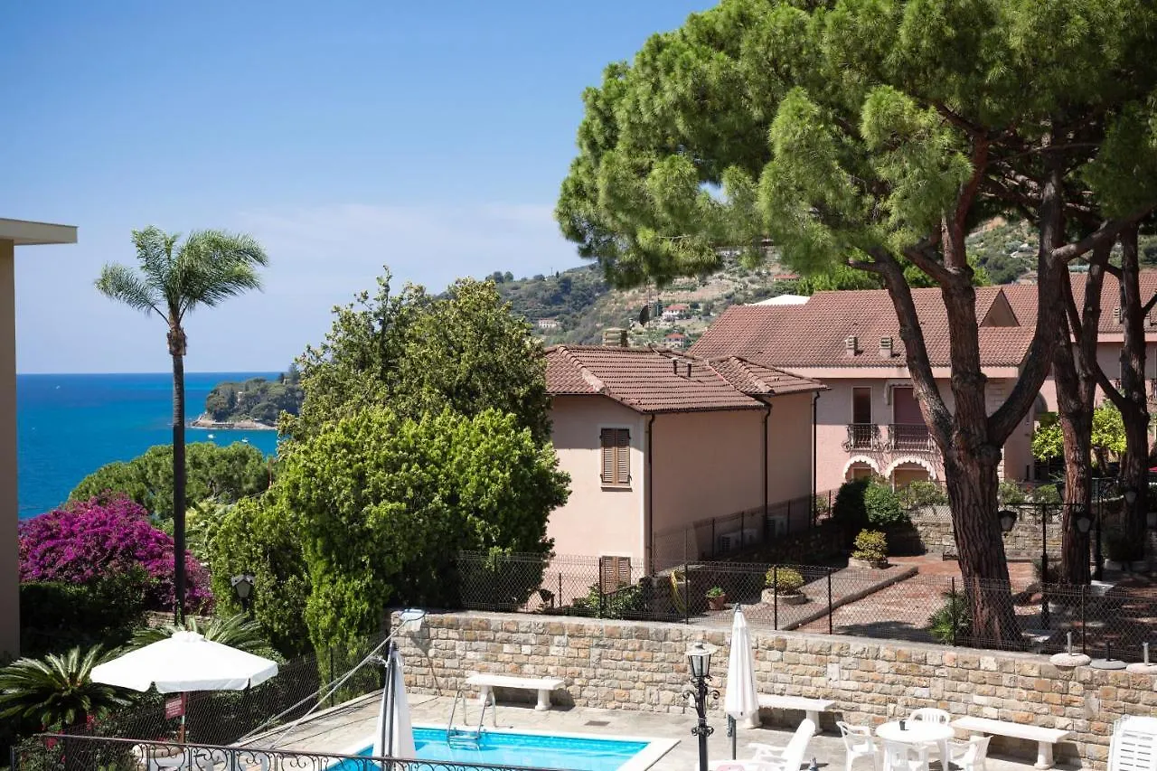 Apartment 191) Casa Con Piscina -Ospedaletti, Sea View 300M Beach